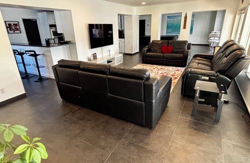 Lighthouse Point House | Click-for-FUN: -Beach Volleyball -Pop-a-Shot -Pool Table -BocceBall -Foosball+