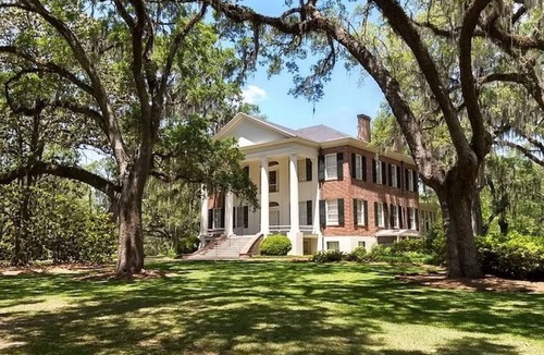 Governor's Walk Hotel | Comfortable Room near Tallahassee Downtown Market & Attractions | Free Parking