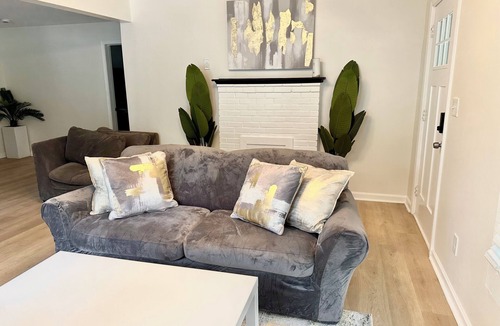 Church Street House | Comfy Home, 15 mins from Airport & Downtown
