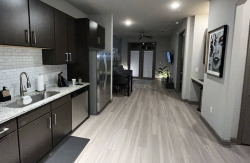 Atlantic Station Area Apartment | Comfy Modern 1 Bedroom Apartment