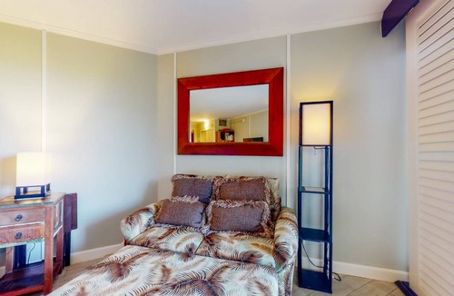 Hanamaulu Condo | Condo ∙ 2 guests