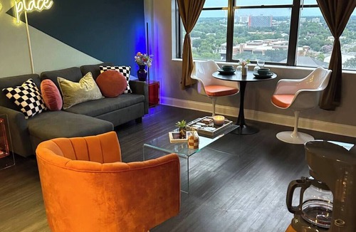Downtown Jacksonville Condo | Condo with high rise views
