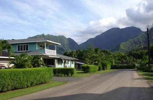 Hanalei Apartment | Convenience & Comfort, A minute walk to Hanalei bay and short stroll to town!