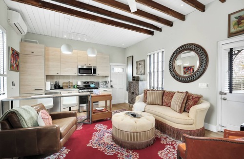 Wilmington Historic District Cottage | Cottage On Front, Downtown free parking!
