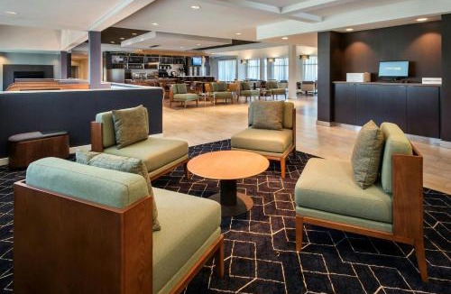 Wayne Hotel | Courtyard Philadelphia Devon/Villanova