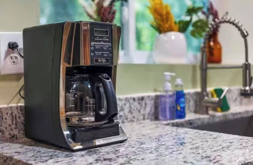 Tucker Apartment | Cozy 2-BR Home w/Parking & High-Speed Wi-Fi