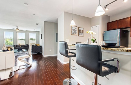 Lindbergh Apartment | Cozy 2B2B Pool, Gym, fast WiFi Downtown ATL