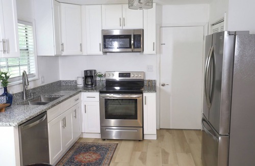 Tallahassee House | Cozy 3-bedroom house with AC, WiFi in terrific Tallahassee
