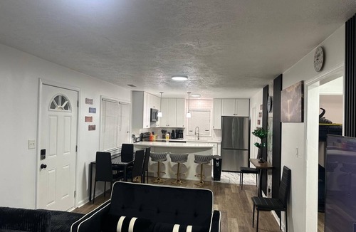 Tucker House | Cozy 3-bedroom house near Downtown Tucker