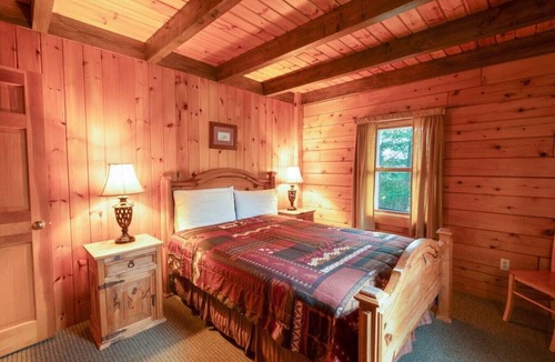 Jackman Cabin | Cozy Cabin for rent in Jackman, Maine