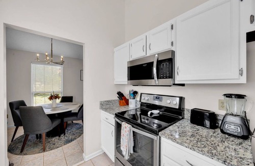 Golden Glades - The Woods House | Cozy & Comfy 3 bedroom residential home