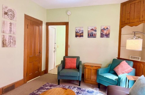Owego Apartment | Cozy Downtown Retreat Sleeps 4 Walk to Downtown