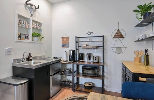 Woodfin House | Cozy, newly renovated Woodfin studio just outside Asheville.