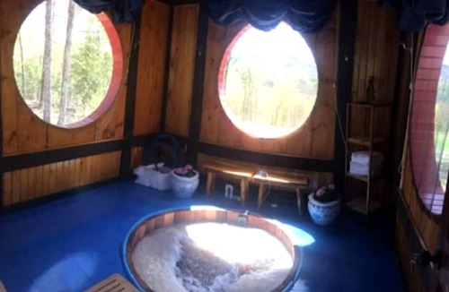 North River RV Rental | Cozy Tented Cabin Rental near the Hudson River in Upstate New York
