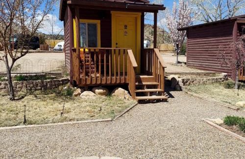Escalante House | Cute Cabin in Escalante, Utah - The Ideal Glamping Site Surrounded by Canyons
