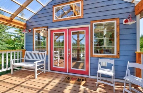 Anchor Point House | Dandelion-Fireweed Meadows Vacation Rental