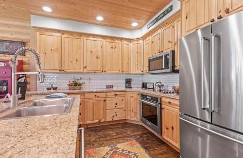 Deer Valley House | Deer Valley - Hot Tub, Cabin Vibes, Great Views!