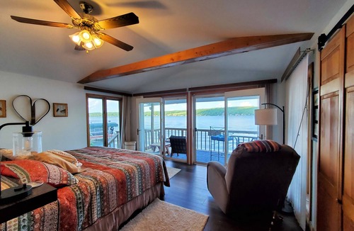 Town of Jerusalem House | Desirable East Bluff Drive Location Great for Families!