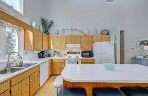 Sandpiper Pines House | Dog-friendly home close to the beach w/balcony, fireplace, grill, AC