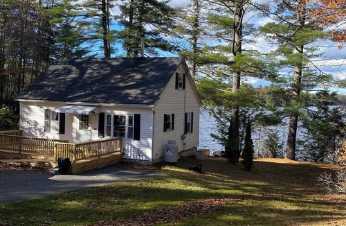 Augusta Cottage | Dog-friendly Maine 1 BR lakeside cottage with WiFi, laundry, and full kitchen.