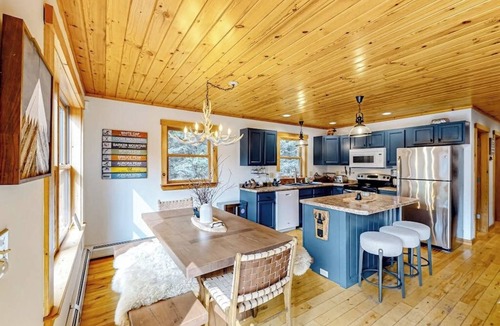 Rumford Center House | Dog-friendly Sunday River retreat with large yard, grill, washer/dryer