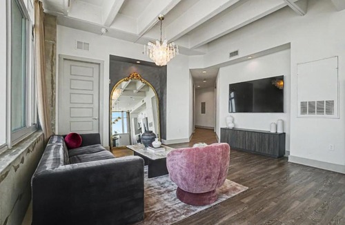 Downtown Atlanta Apartment | Downtown ATL Panoramic Views Minutes From FIFA World Cup