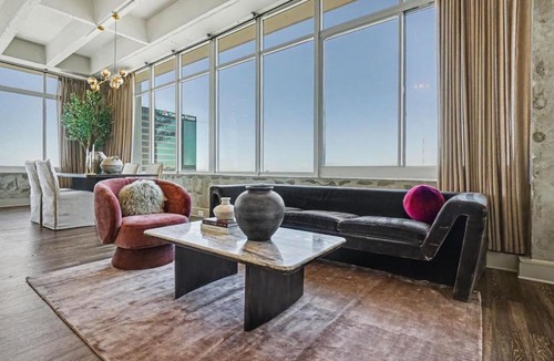 Downtown Atlanta Apartment | Downtown ATL Panoramic Views Minutes From FIFA World Cup