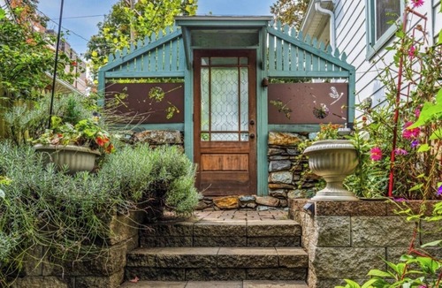South French Broad Cottage | Downtown Studio Apartment in Dragonfly Cottage