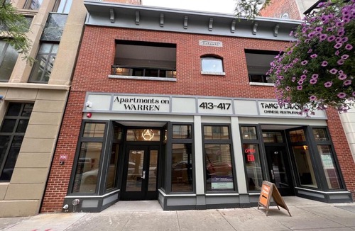 Downtown Syracuse Apartment | Downtown Suite with Balcony