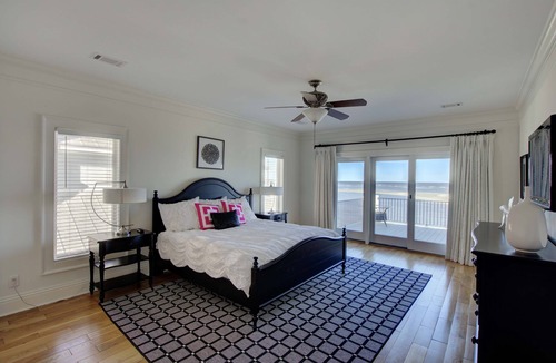 East Beach House | Dream Luxury Beach House with amazing oceanfront views and private pool
