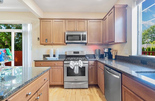 Paine Field-Lake Stickney House | DREAMZ VILLA: Spacious and cozy House