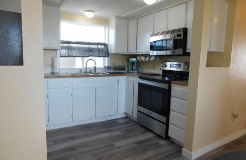 Homer Hotel | Driftwood Inn