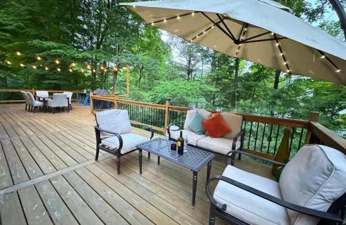 Lebanon Springs House | Dual-Home Berkshire Retreat Sleeps 16
