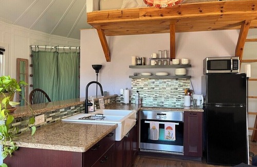 Old Fort Cabin | Earth-Yurt Haven outside of Asheville: peaceful mountain vibes
