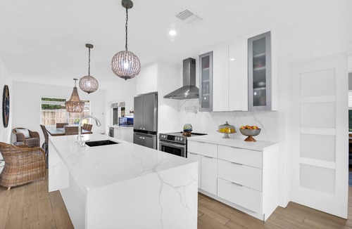 Tropic Palms House | East Delray Home Close Golf cart ride to Atlantic ave or the Beach