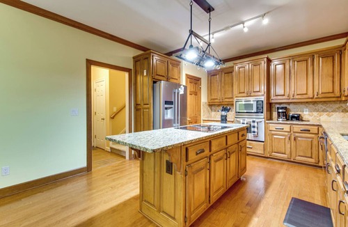 Northlake House | Easy Hwy Access to Dtwn Atlanta! Group Retreat
