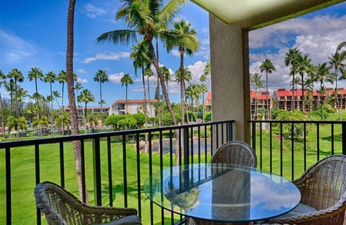 Kihei Condo | Easy Kihei Living! Kitchen, Lanai, Laundry, AC, WiFi+Flat Screens–Kamaole Sands 10204