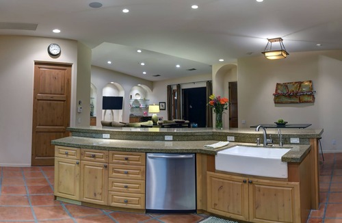 The Mesa House | “El Camino Relaxo” 5005 sq ft Villa with Game Arcade, Walk to Top Dining & Bars
