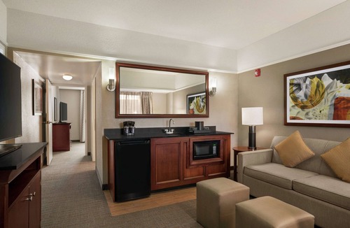 Brunswick Hotel | Embassy Suites by Hilton Brunswick