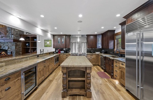 North Park City House | Entire large home- Luxe, Walk to lift & town! Game room, hot tub