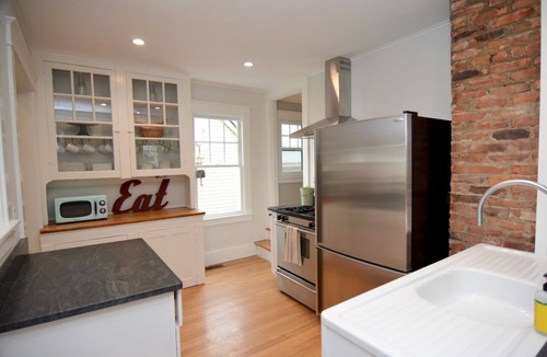 Saratoga Springs House | Excellent Location - a Walk to the Track or Broadway