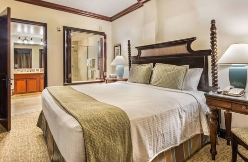 Wailua House | Family & Friends Getaway! 4 Relaxing Units, Kitchen, Lanai, Pool, Free Parking