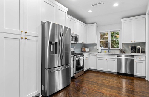 Decatur House | Fenced Yard, Screened Porch, Near Emory & Downtown Decatur