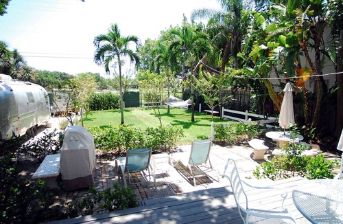 Victoria Park Cottage | Fort Lauderdale Tiny House on its own lot in Victoria Park near Las Olas & Beach