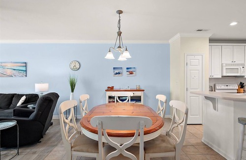 Sunset Island Condo | Fountain Drive-3 Bedroom Sunset Island Condo with Outdoor Pool & Private Beach!