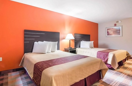 Mableton Hotel | FREE Parking! Martin Luther King Jr. National Historic Site Tour!