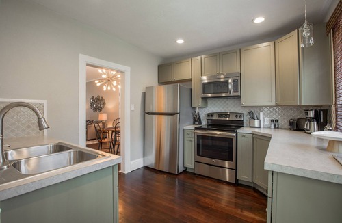 Historic Fort Collins High School House | Front Porch, Sunny Coffee Nook, Gorgeous Bathroom, One block to CSU & Old Town!
