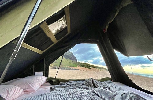 Wailua House | Fully Decked Lifted 4WD Black FJ Cruiser!