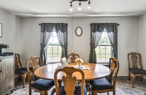 North Bangor House | Fun w/Family! 'Country Getaway' in North Bangor