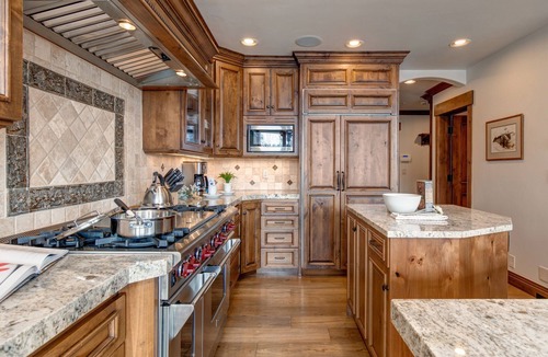 Park Meadows House | Furnished Patio+ BBQ, Bonus Room, Great Location+ Biking! Park City Last Sun at the Cove